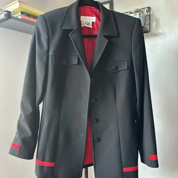 ESCADA MARGARETHA LEY VINTAGE BLACK BLAZER RED TRIM RED INTERIOR DETAILS - Picture 7 of 9